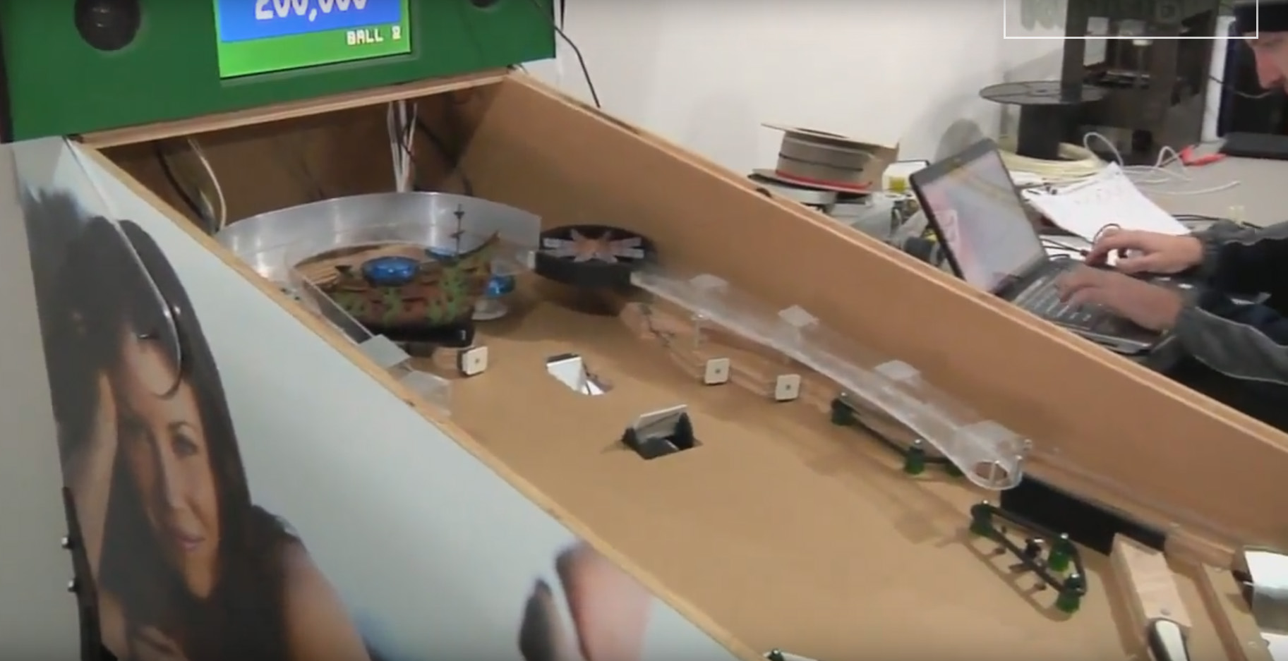 Lost pinball2.jpg